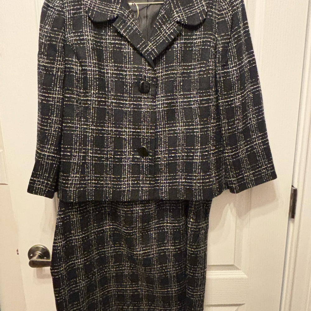Le Suit Black and Gray Pencil Skirt Set for Work